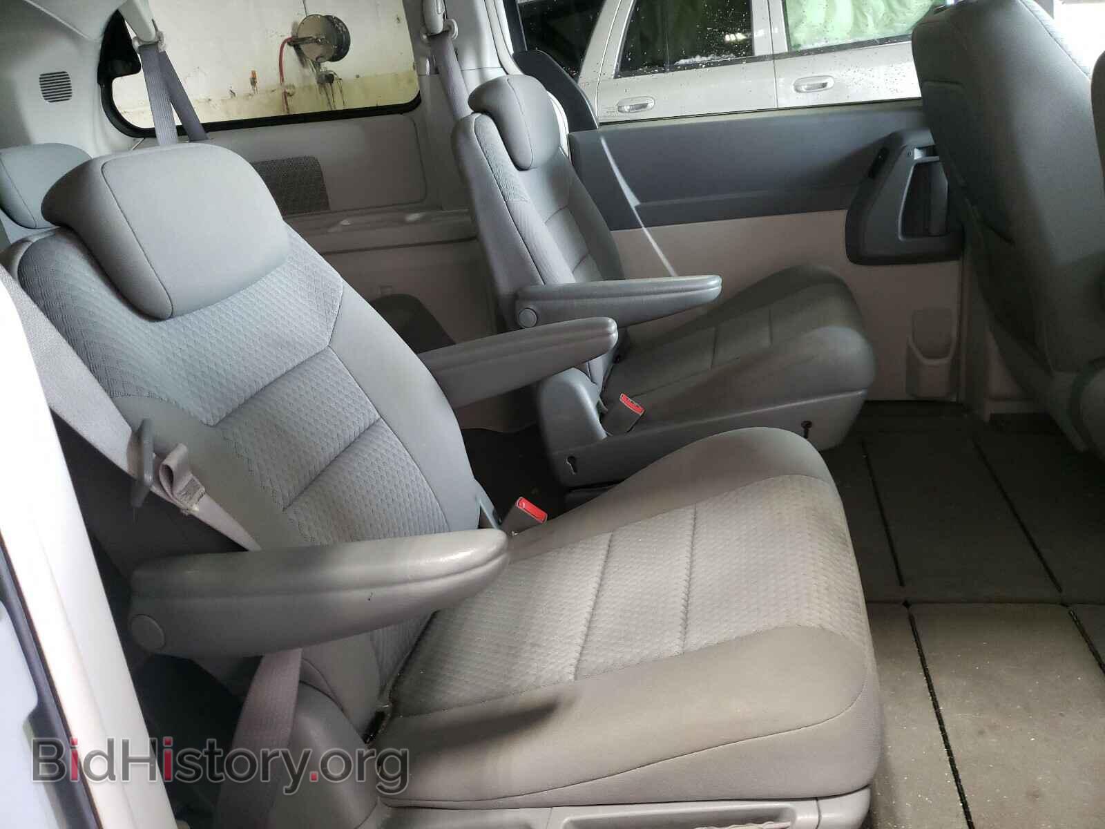 2010 CHRYSLER MINIVAN - VIN: 2A4RR5D19AR441138 - Photo 6