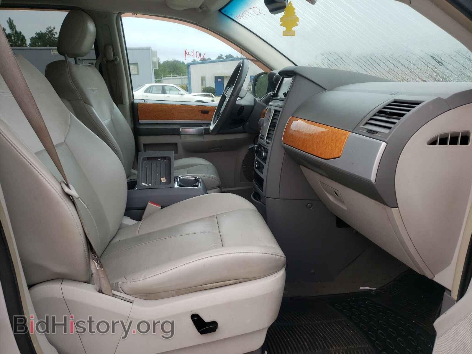 2008 CHRYSLER MINIVAN - VIN: 2A8HR64X88R767737 - Фото 5