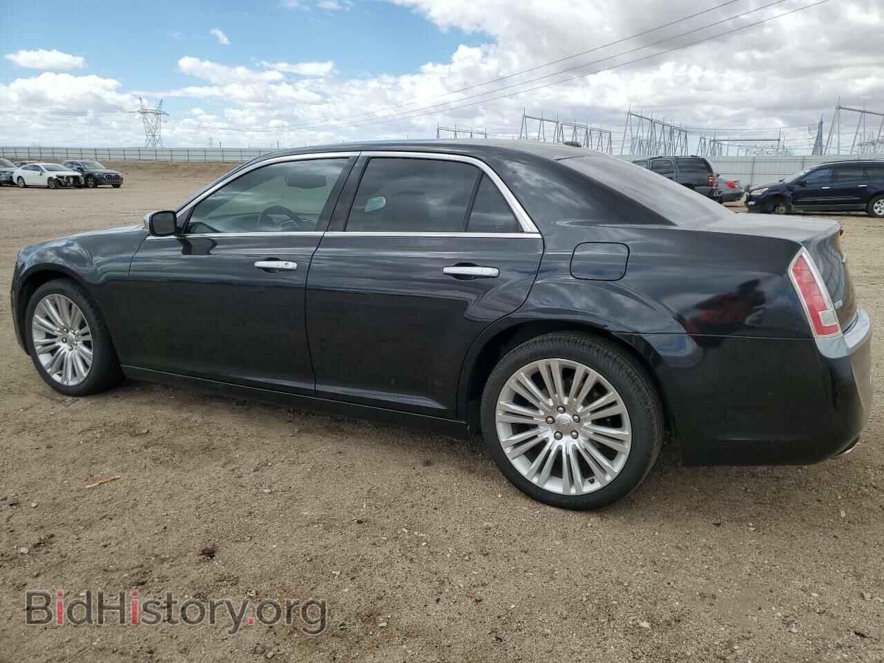 2013 CHRYSLER 300 - VIN: 2C3CCADT3DH621706 - Фото 2