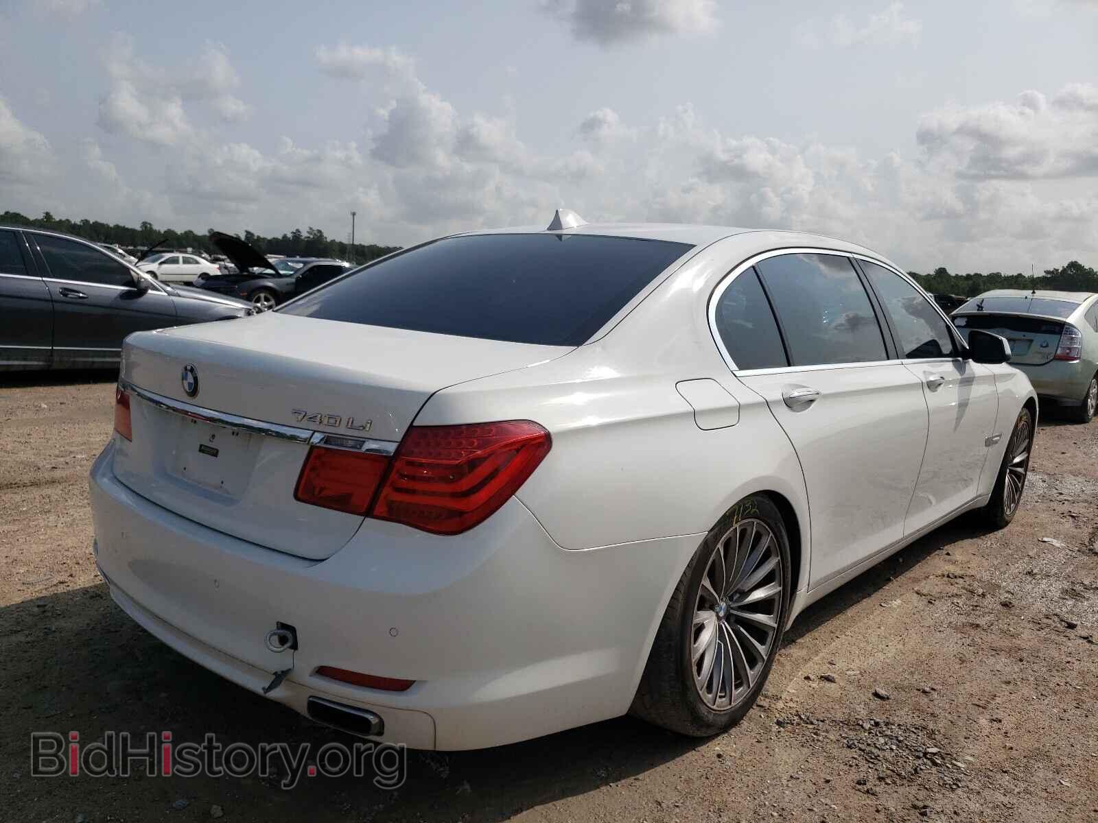 2012 BMW 7 SERIES - VIN: WBAKB4C57CC576105 - Фото 4