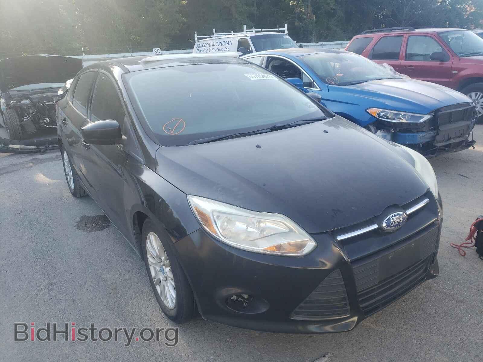 Photo 1FAHP3F28CL169376 - FORD FOCUS 2012
