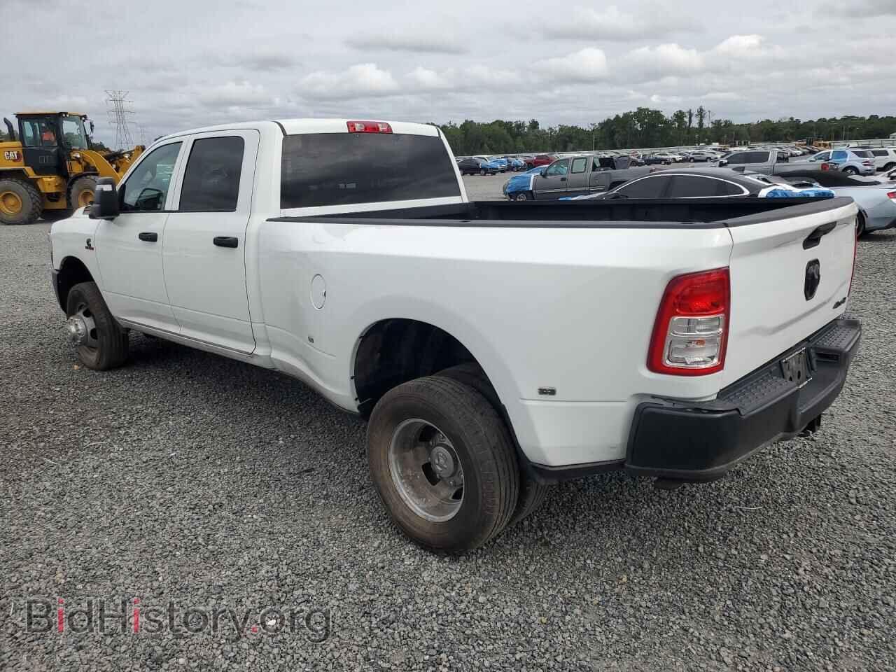 2024 RAM 3500 - VIN: 3C63RRGLXRG358827 - Фото 2
