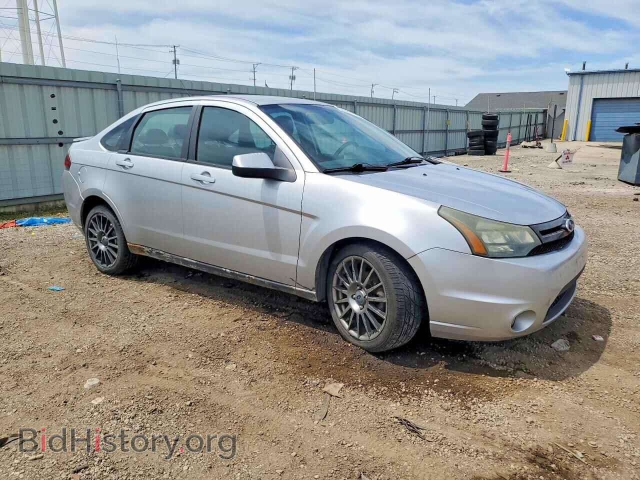 2011 FORD FOCUS - VIN: 1FAHP3GN7BW110762 - Photo 4