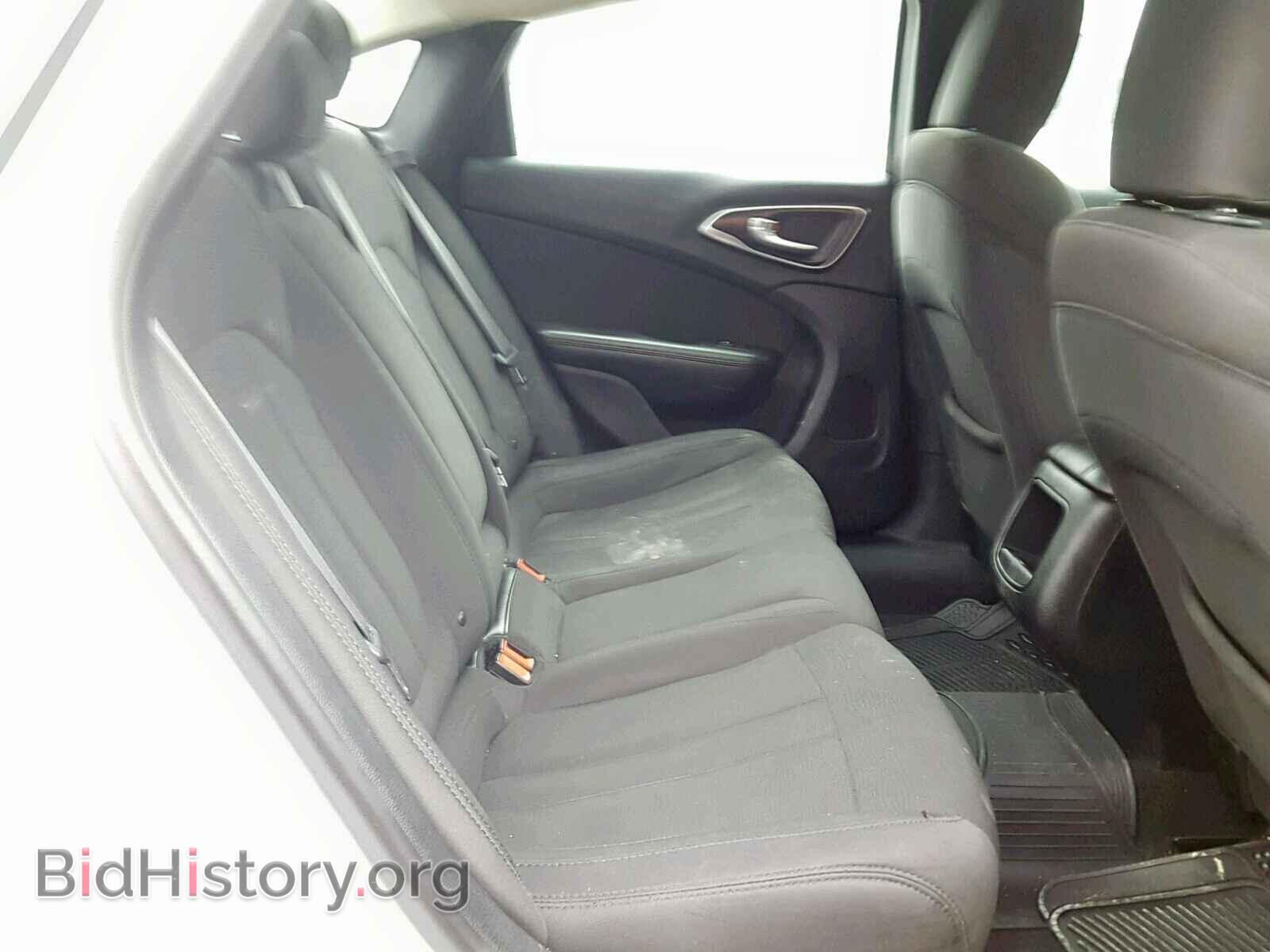 2016 CHRYSLER 200 - VIN: 1C3CCCAB1GN103371 - Фото 6