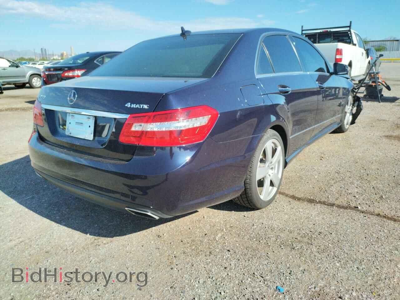 2011 MERCEDES-BENZ E-CLASS - VIN: WDDHF8HB3BA323550 - Фото 4