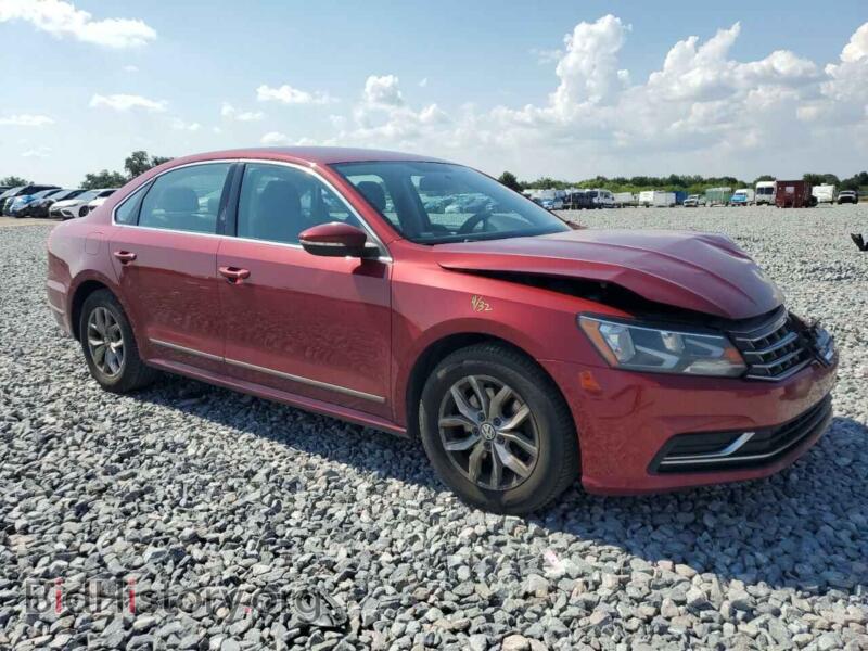 2017 Volkswagen PASSAT (VIN 1VWAT7A33HC015502) — photo 4 of 12