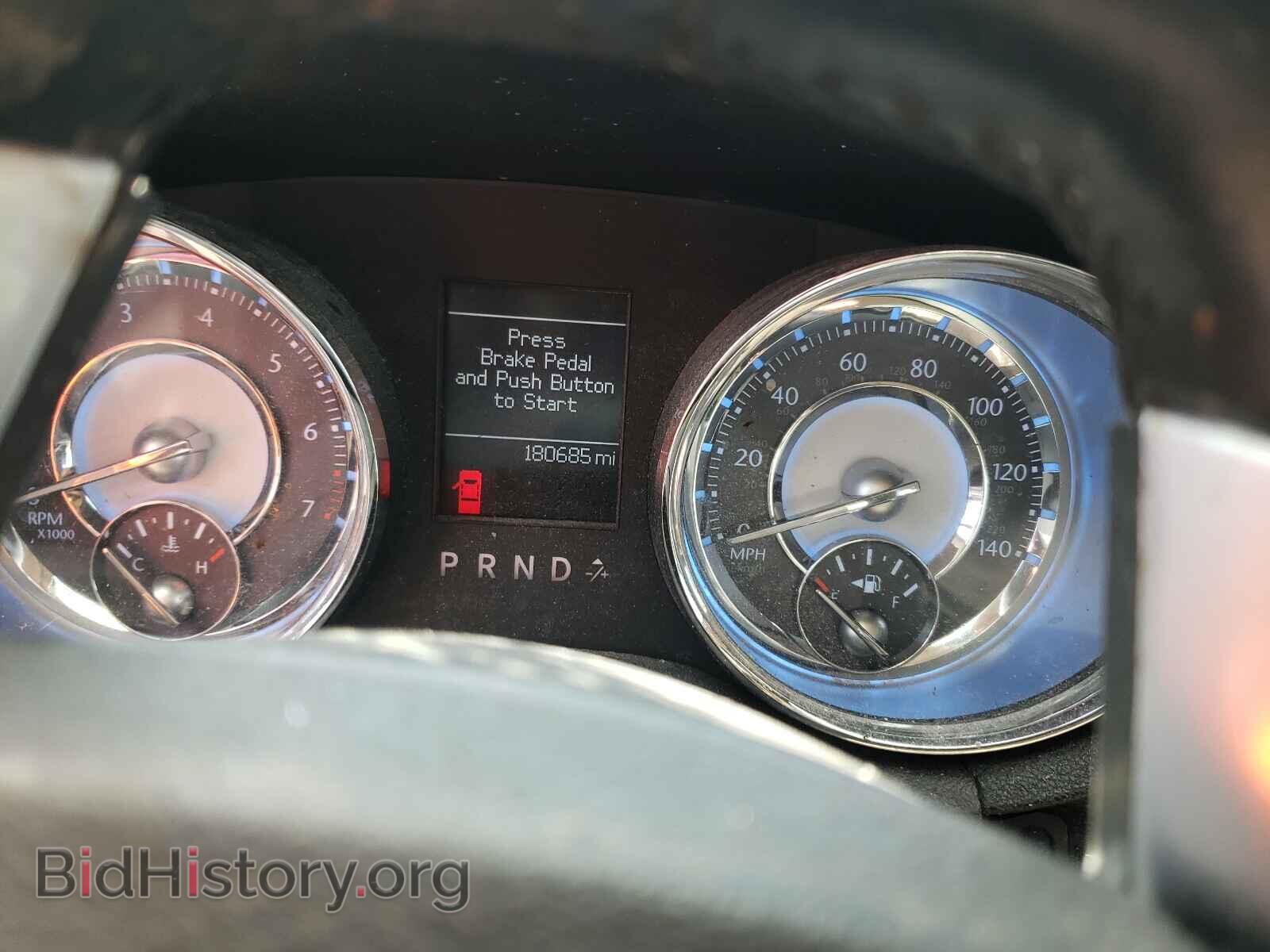 2011 CHRYSLER 300 - VIN: 2C3CA4CG5BH529814 - Фото 8
