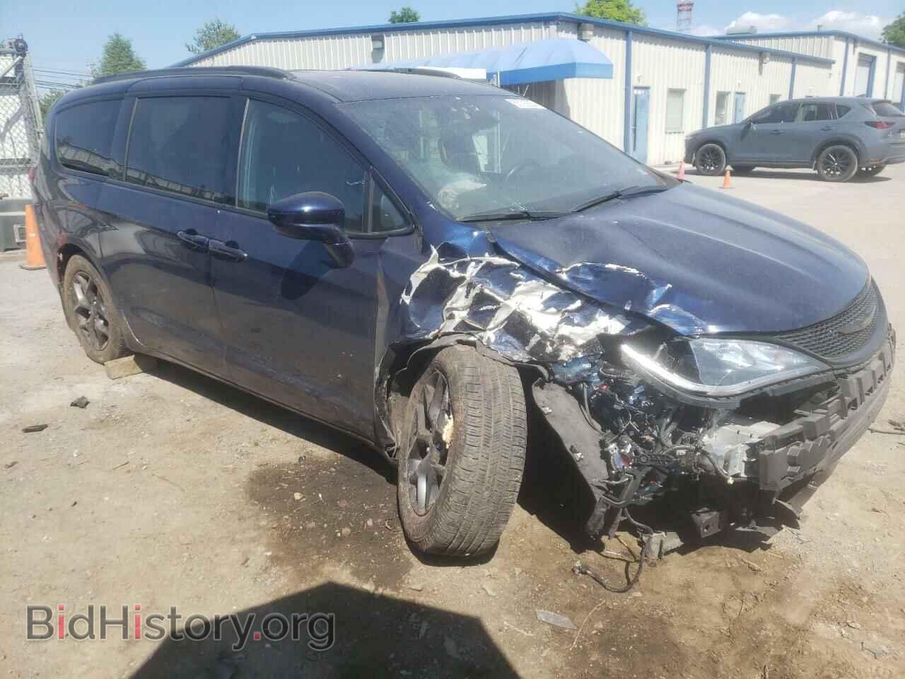 2019 CHRYSLER PACIFICA - VIN: 2C4RC1EGXKR655737 - Фото 4