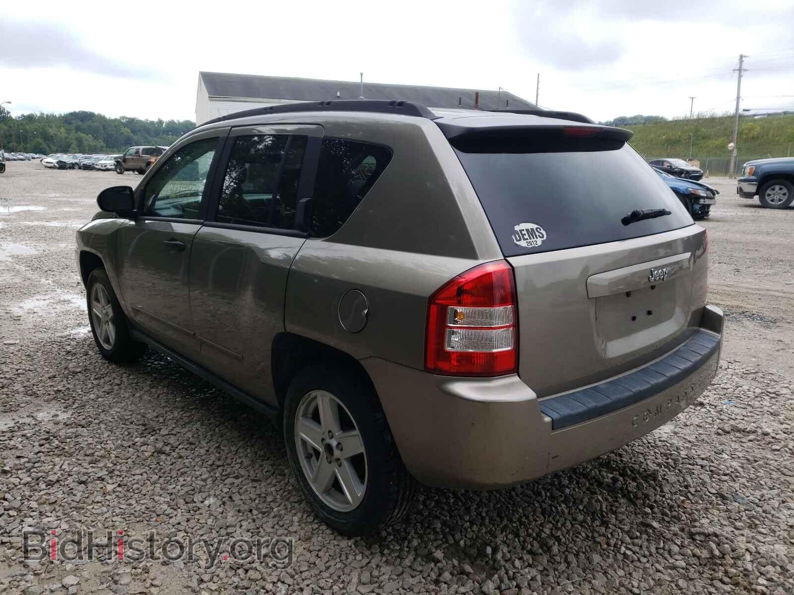 2008 JEEP COMPASS - VIN: 1J8FT47008D520940 - Фото 3