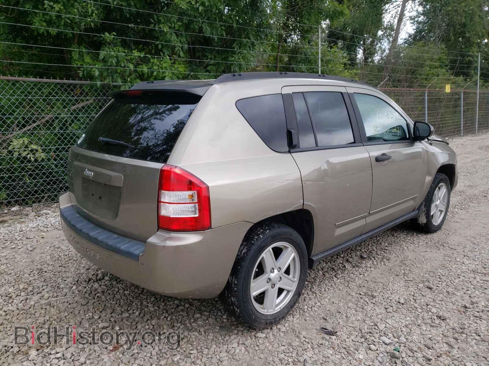 2008 JEEP COMPASS - VIN: 1J8FT47008D520940 - Фото 4