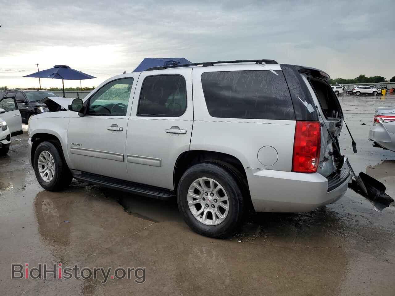 2011 GMC YUKON - VIN: 1GKS1AE05BR102725 - Фото 2