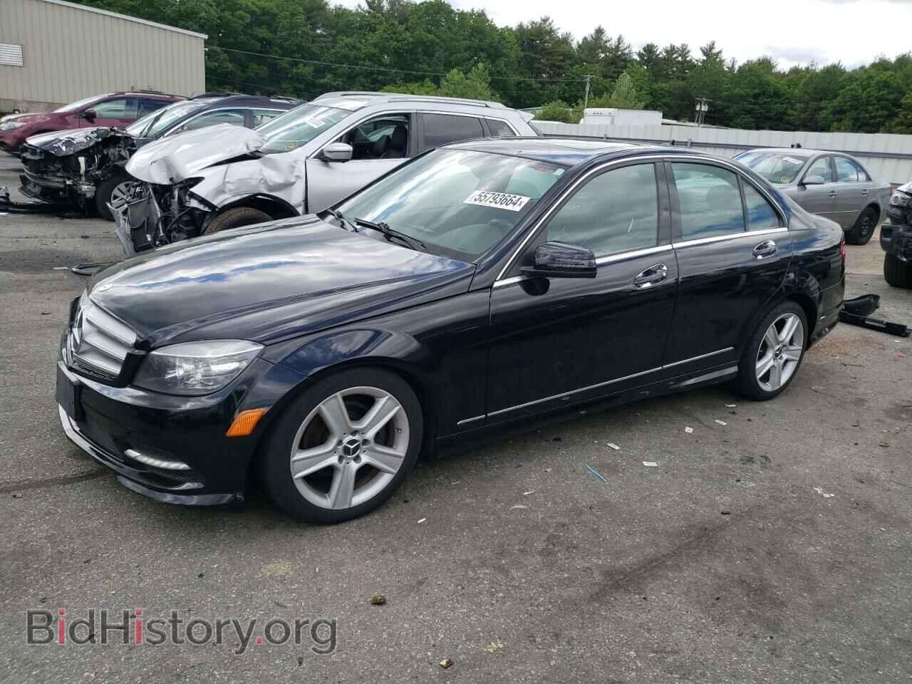 Photo WDDGF8BB1BF647555 - MERCEDES-BENZ C-CLASS 2011
