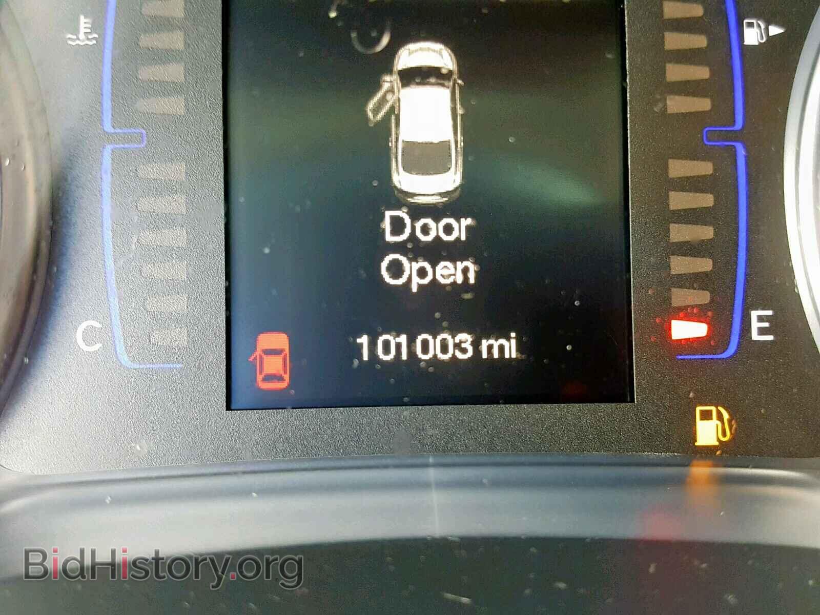 2015 CHRYSLER 200 - VIN: 1C3CCCAB9FN596084 - Фото 8