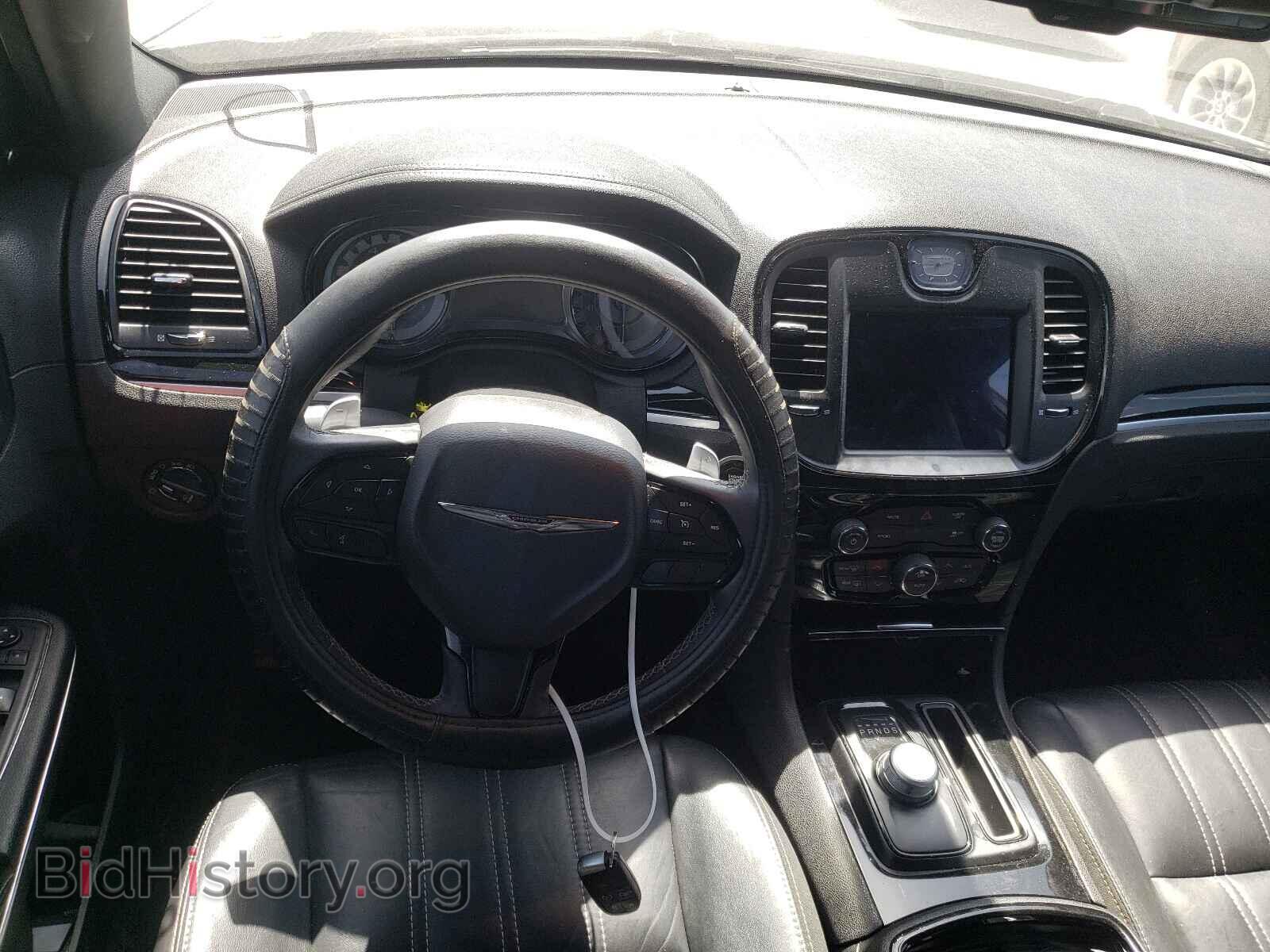 2018 CHRYSLER 300 - VIN: 2C3CCAGGXJH226562 - Фото 9