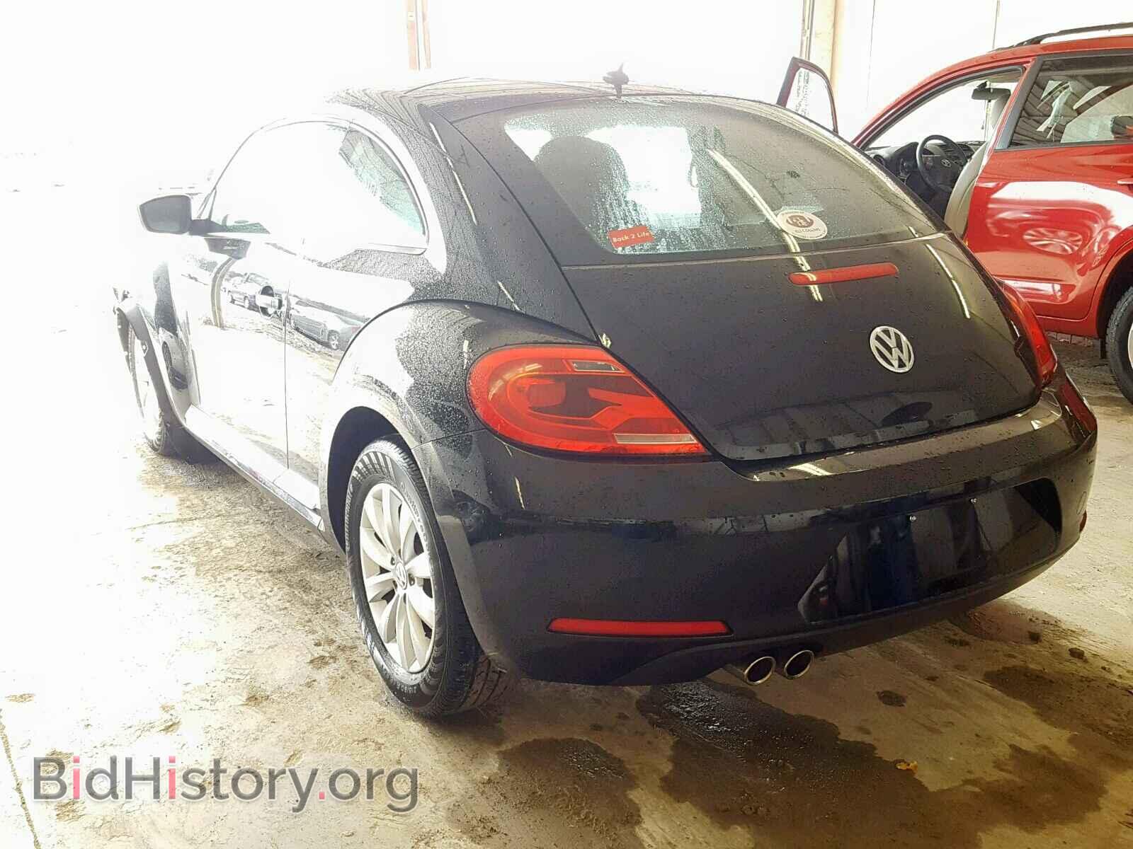2013 VOLKSWAGEN BEETLE - VIN: 3VWFP7AT7DM693169 - Фото 3