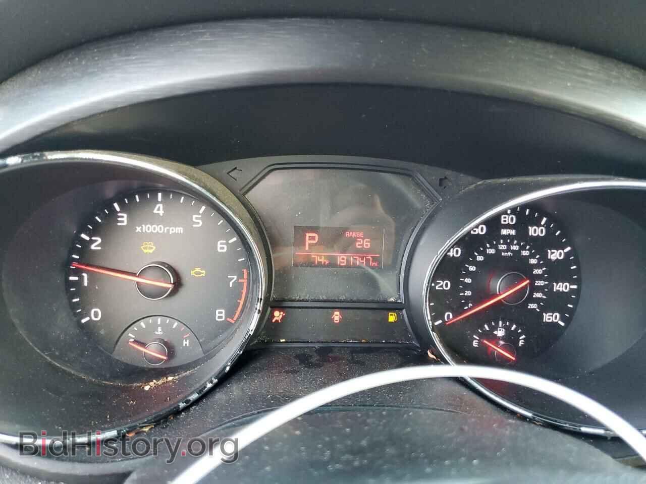 2016 KIA All Models - VIN: KNDMB5C19G6146465 - Photo 9