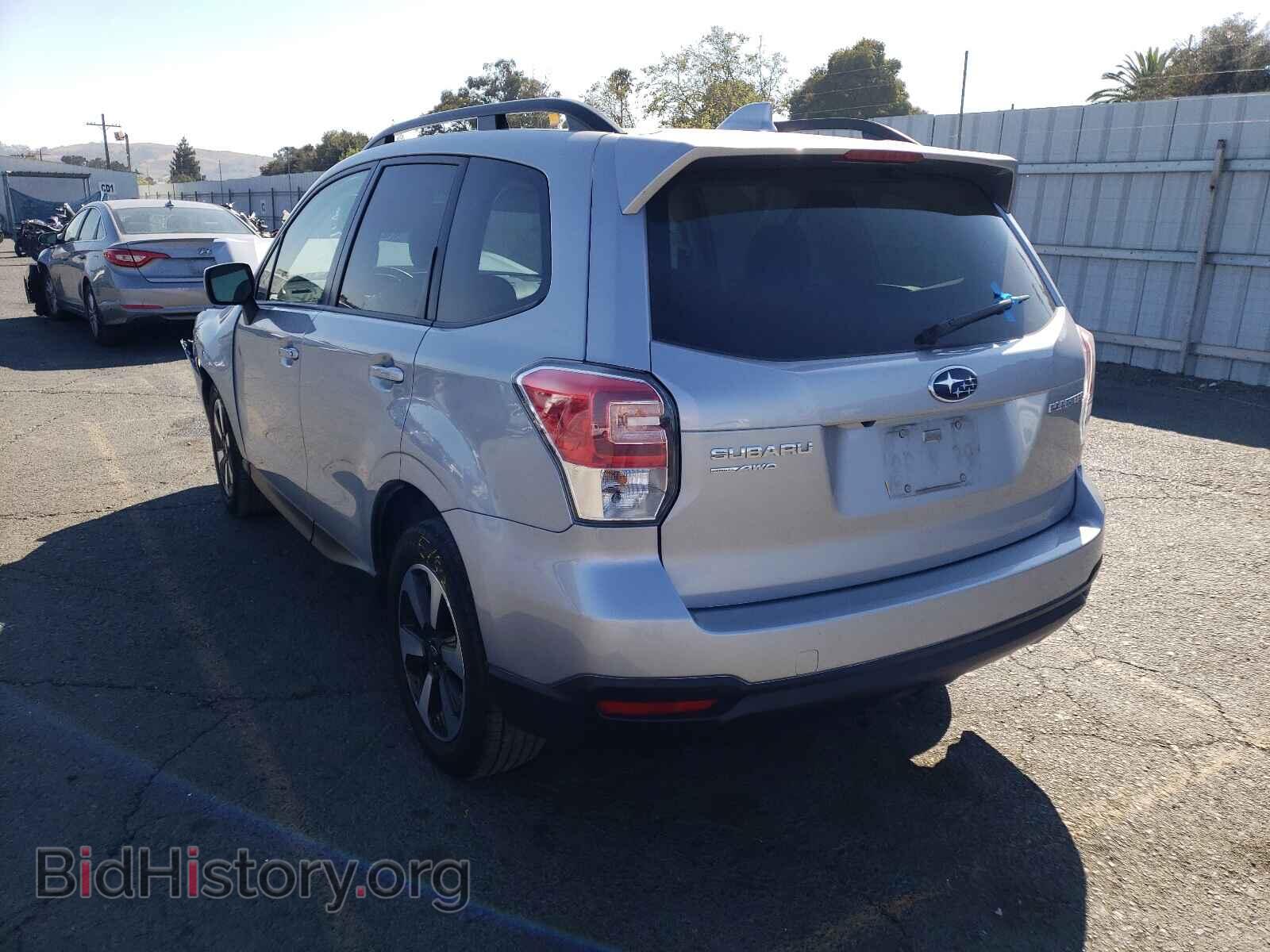 2018 SUBARU FORESTER - VIN: JF2SJAEC0JH459712 - Фото 3