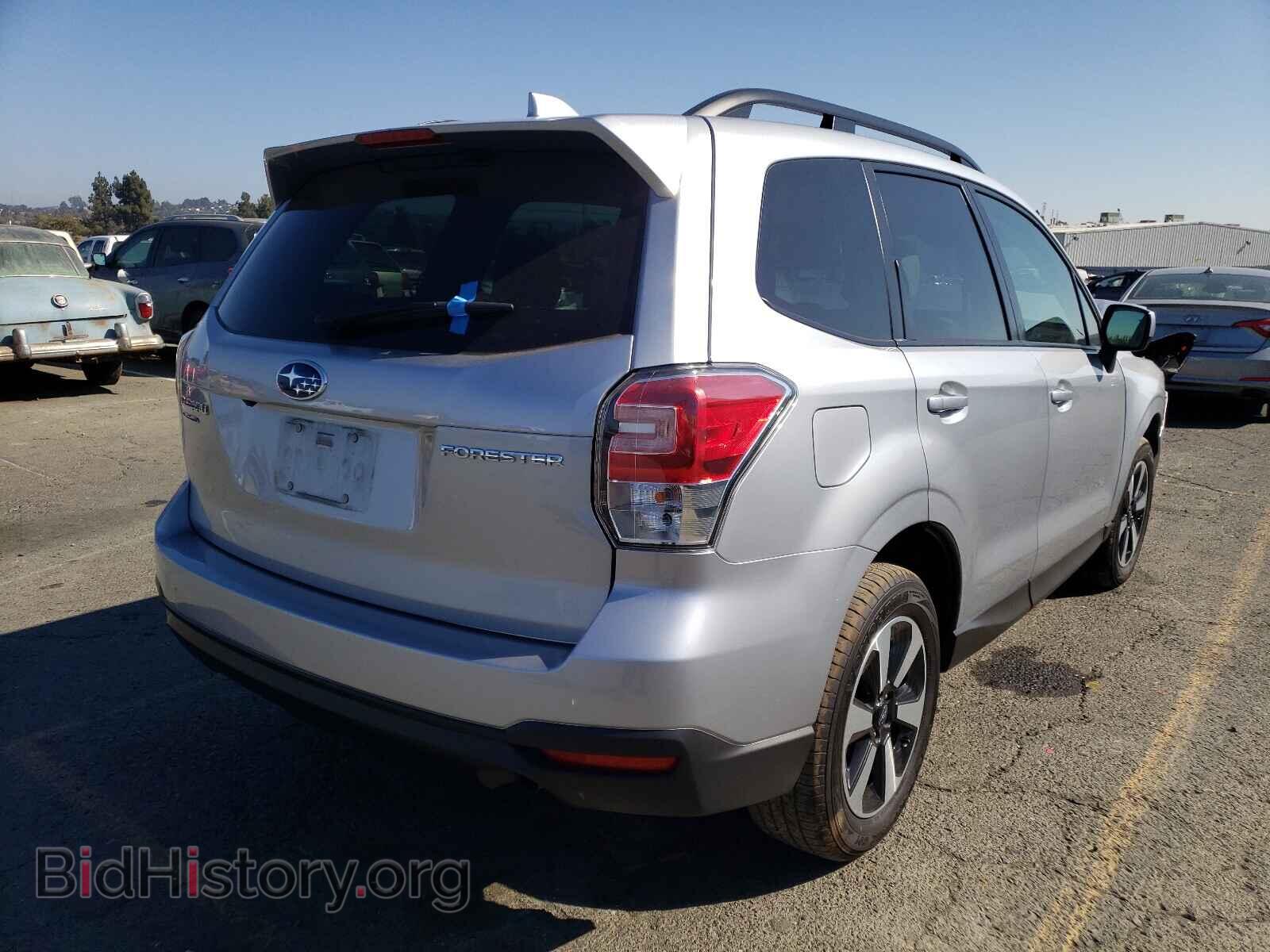 2018 SUBARU FORESTER - VIN: JF2SJAEC0JH459712 - Фото 4