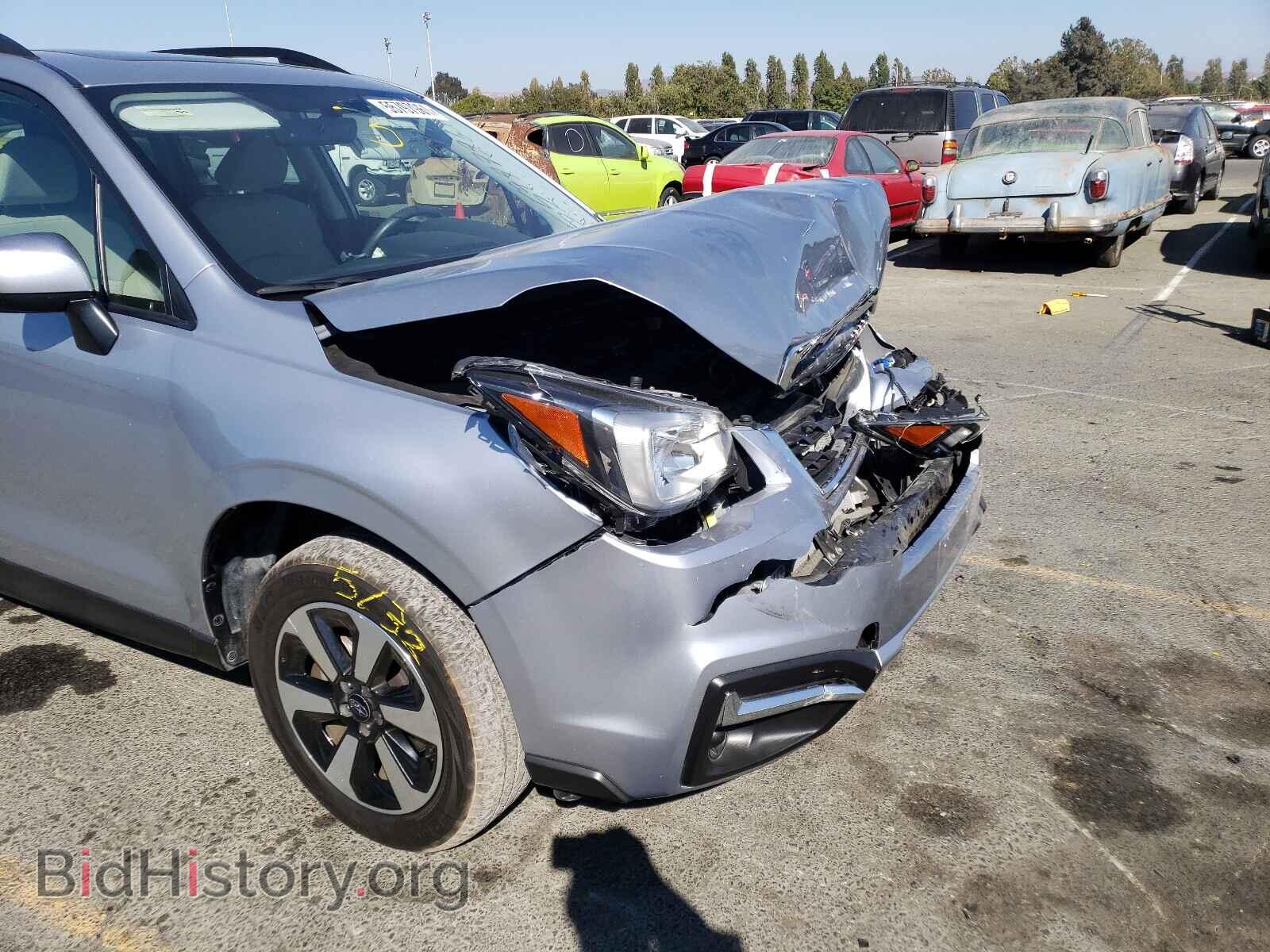 2018 SUBARU FORESTER - VIN: JF2SJAEC0JH459712 - Фото 9