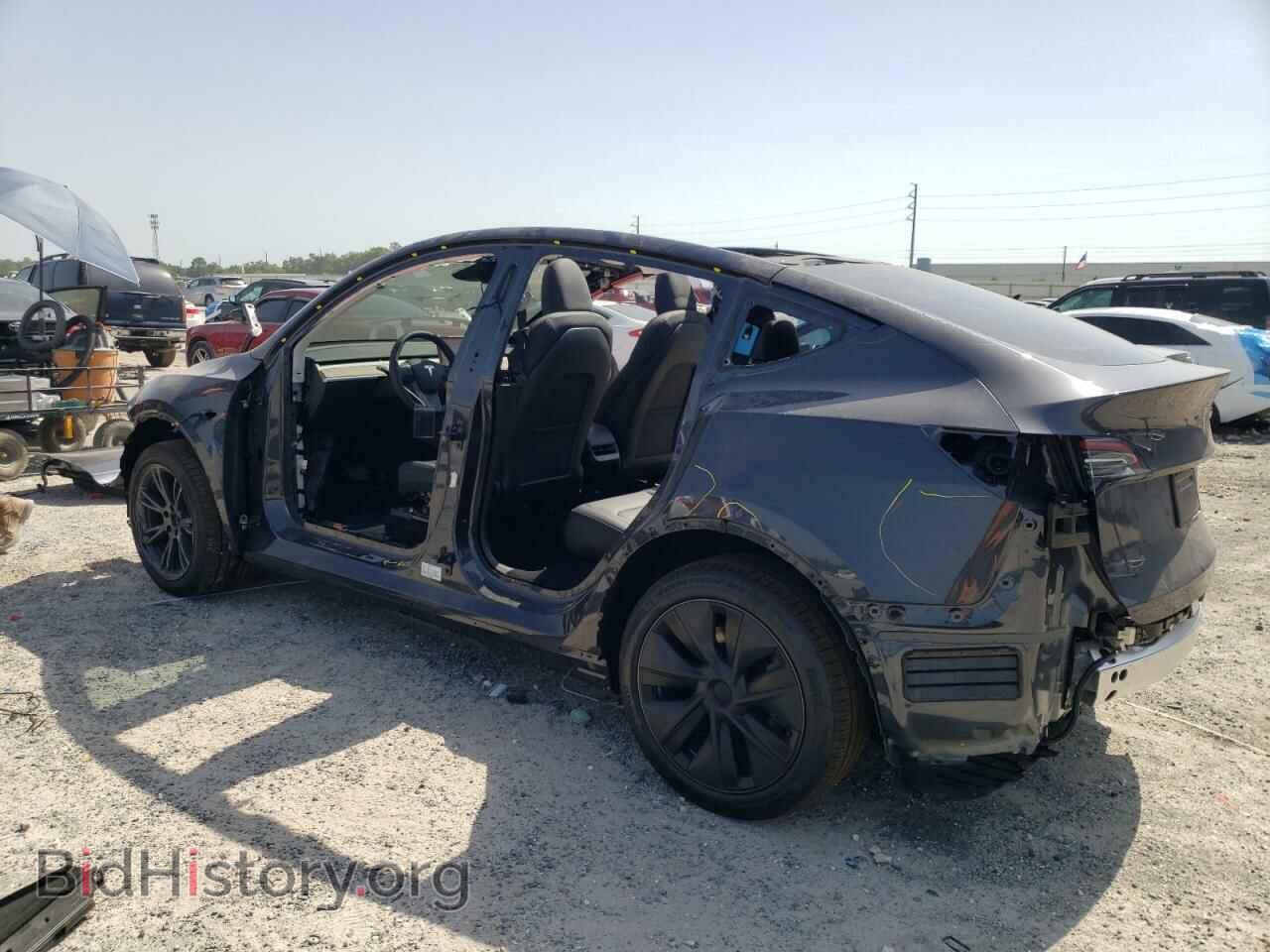 2025 TESLA MODEL Y - VIN: 7SAYGDEE0SA367575 - Photo 2