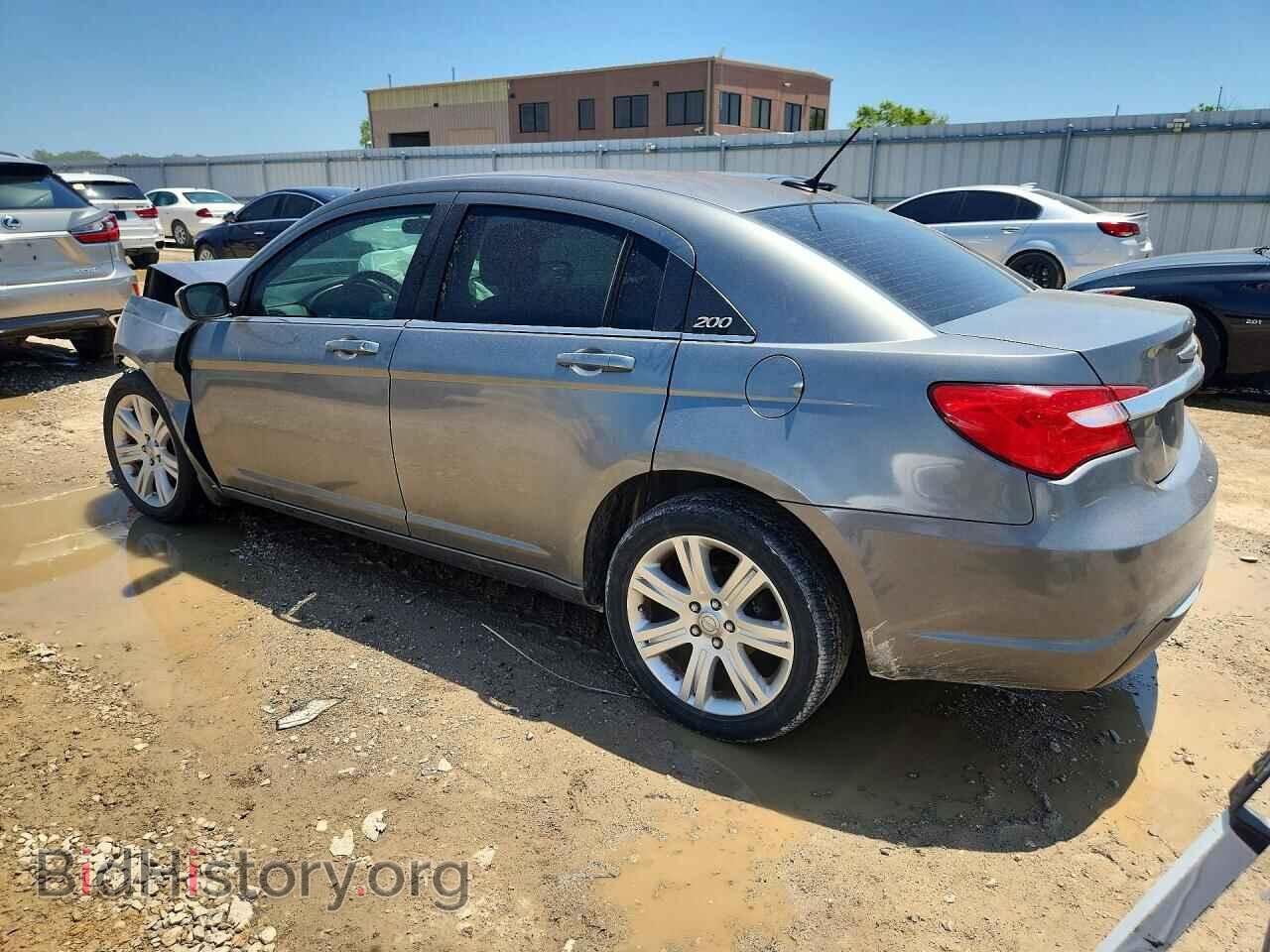 2013 CHRYSLER 200 - VIN: 1C3CCBAB4DN761952 - Photo 2