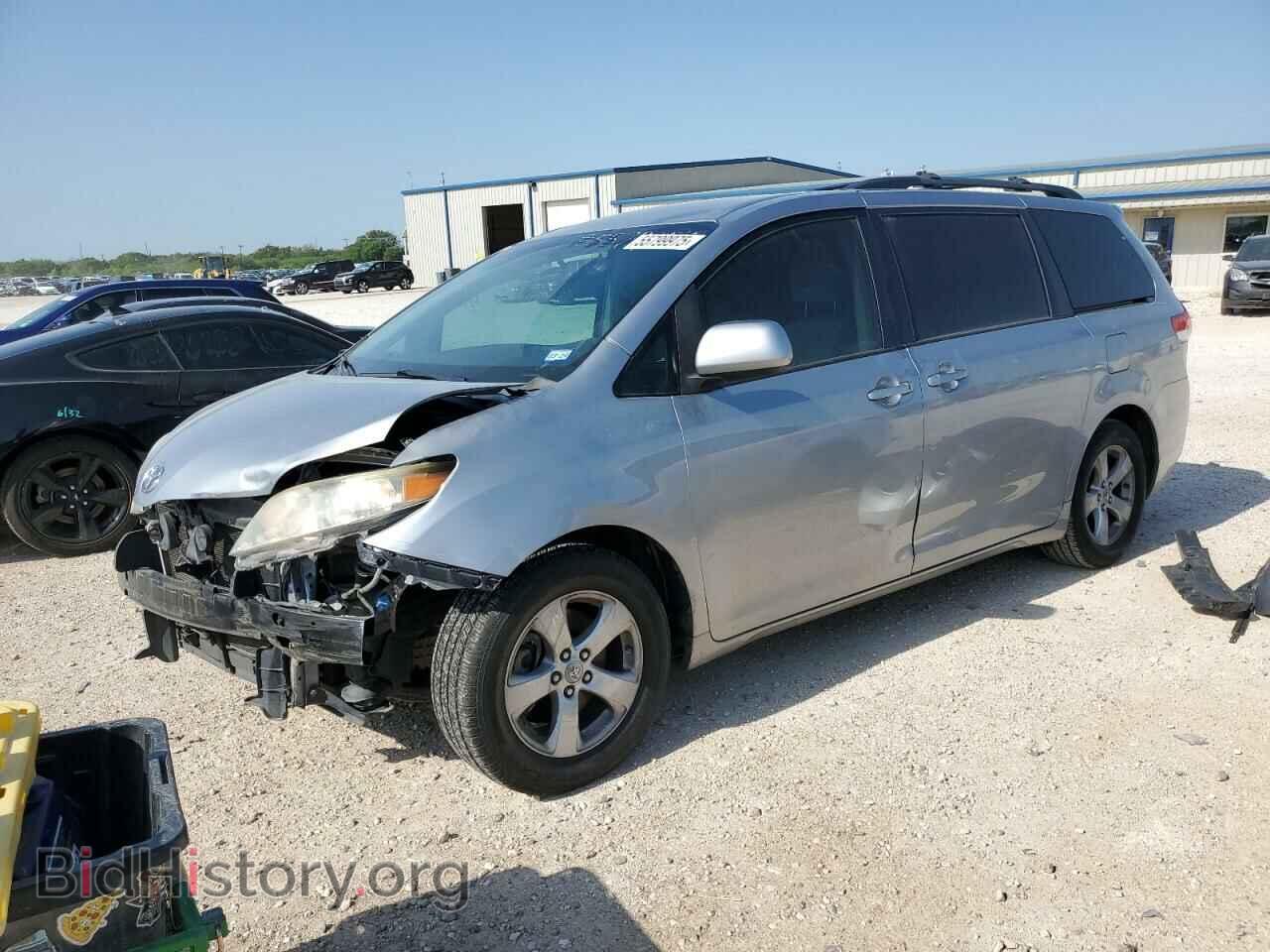 Photo 5TDKK3DC2BS099655 - TOYOTA All Models 2011