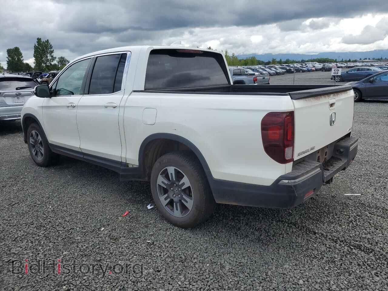 2017 HONDA RIDGELINE - VIN: 5FPYK3F51HB016696 - Фото 2