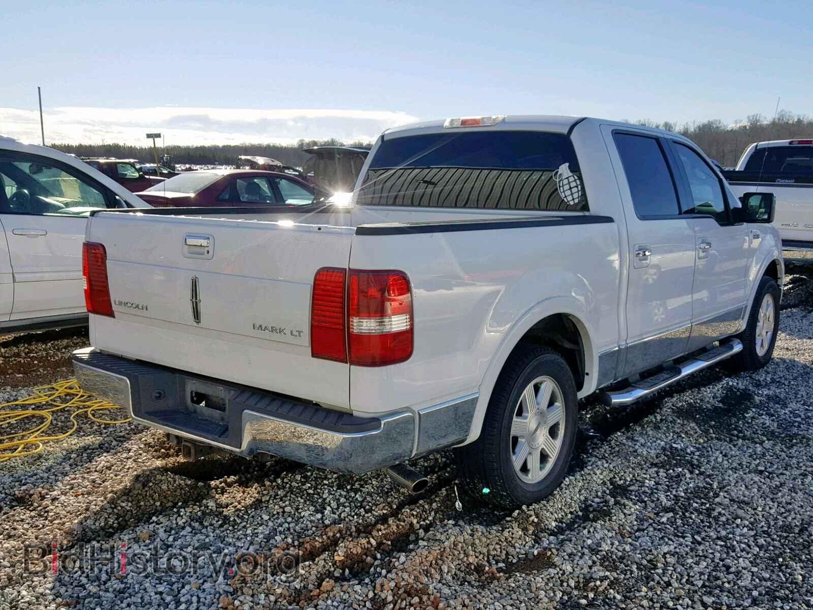 2006 LINCOLN MARK LT - VIN: 5LTPW16526FJ11643 - Photo 4