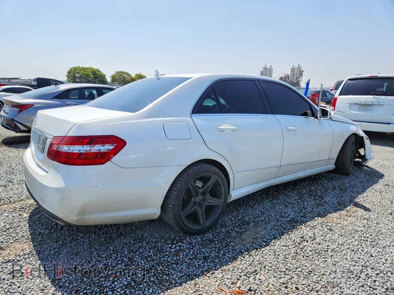 2013 MERCEDES-BENZ E-CLASS - VIN: WDDHF5KB8DA704353 - Фото 3