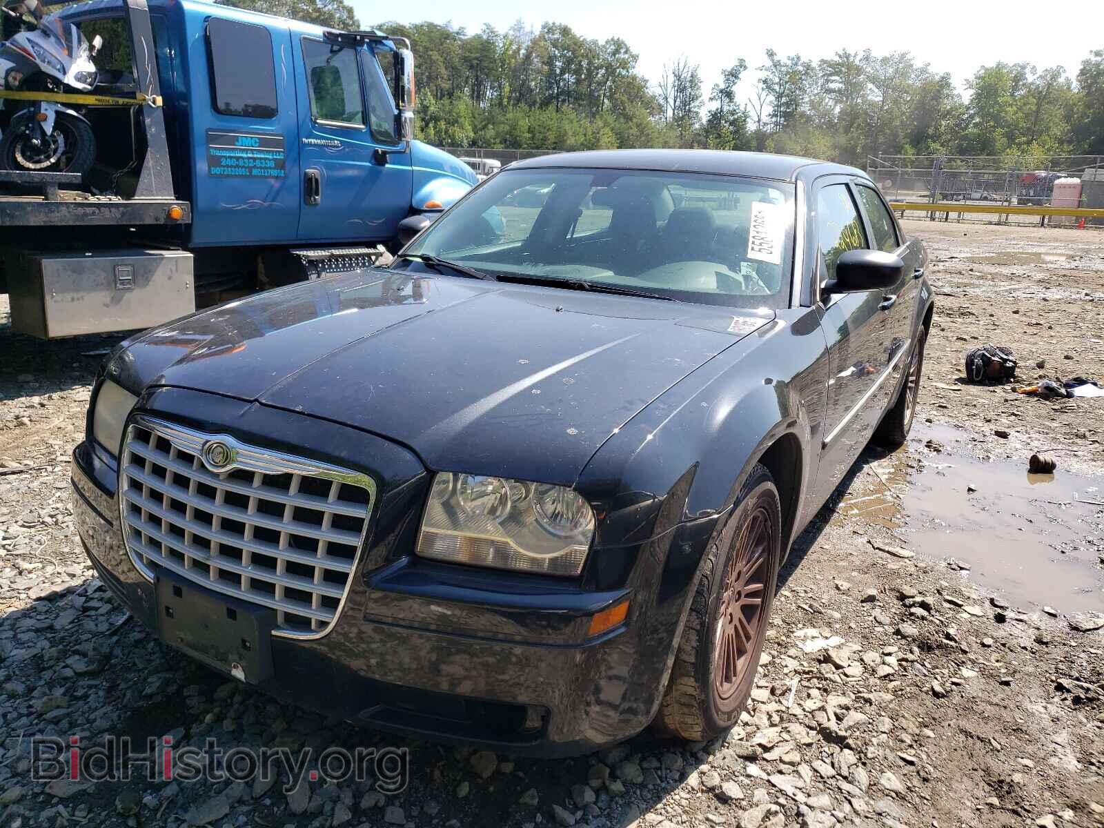 2009 CHRYSLER 300 - VIN: 2C3KA43D29H543939 - Фото 2