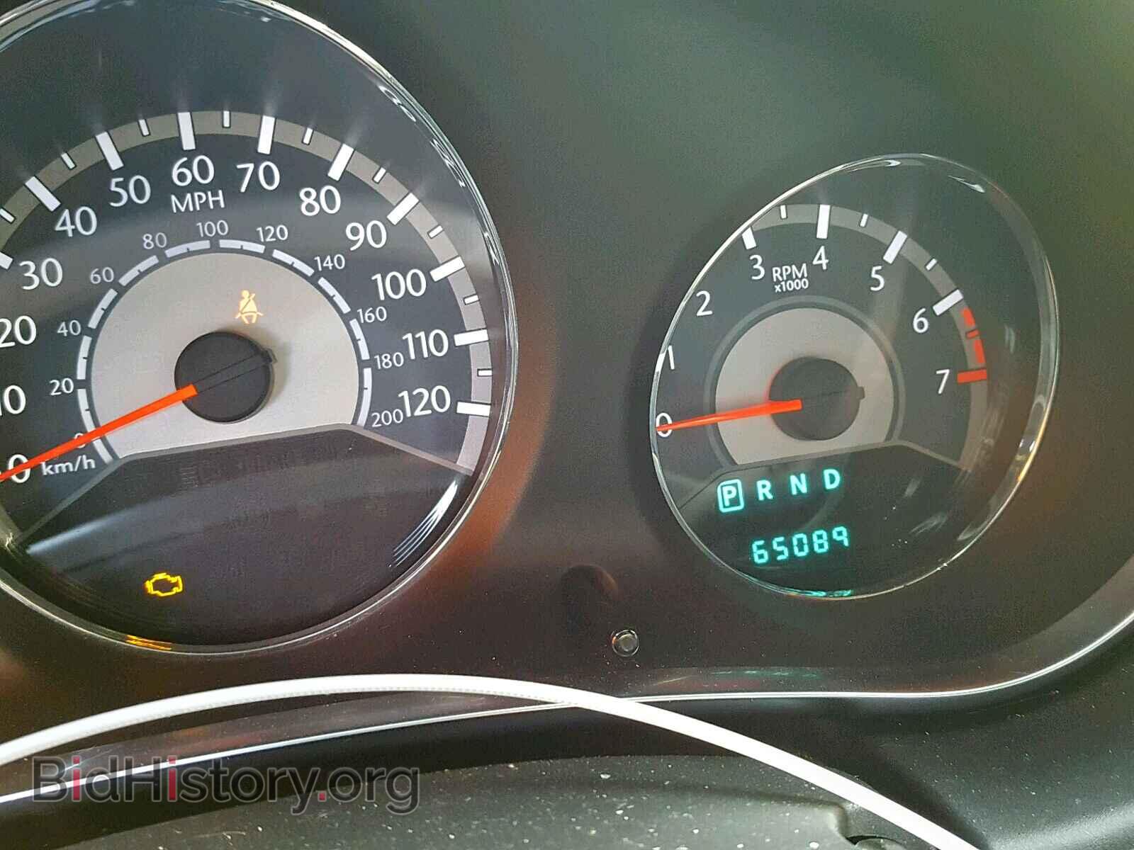 2011 CHRYSLER 200 - VIN: 1C3BC2FG5BN517983 - Фото 8