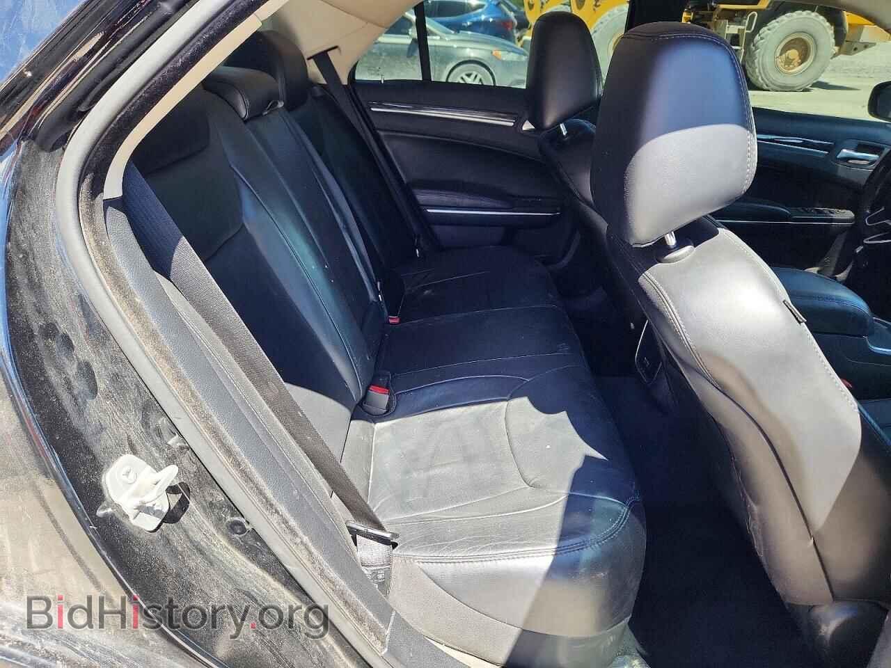 2015 CHRYSLER 300 - VIN: 2C3CCAAG2FH769405 - Фото 10