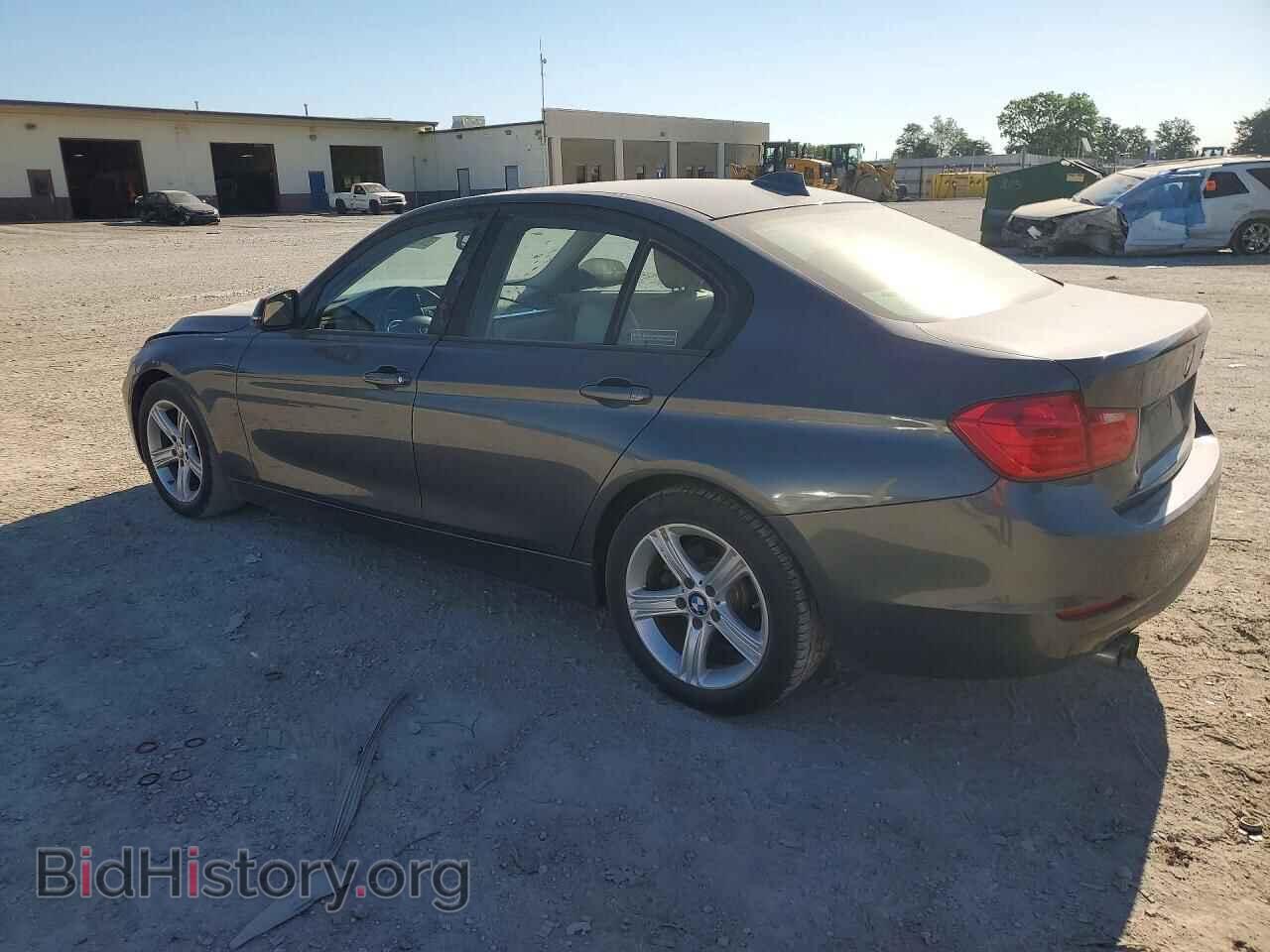 2013 BMW 3 SERIES - VIN: WBA3A5C59DF355926 - Фото 2