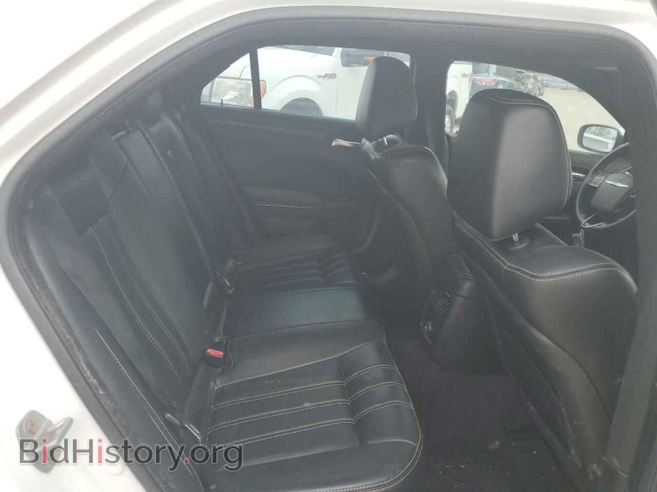 2013 CHRYSLER 300 - VIN: 2C3CCABT4DH698605 - Фото 10