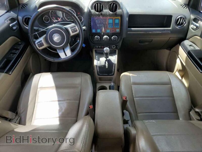 2012 Jeep COMPASS (VIN 1C4NJDCB6CD525570) — фото 8 из 13