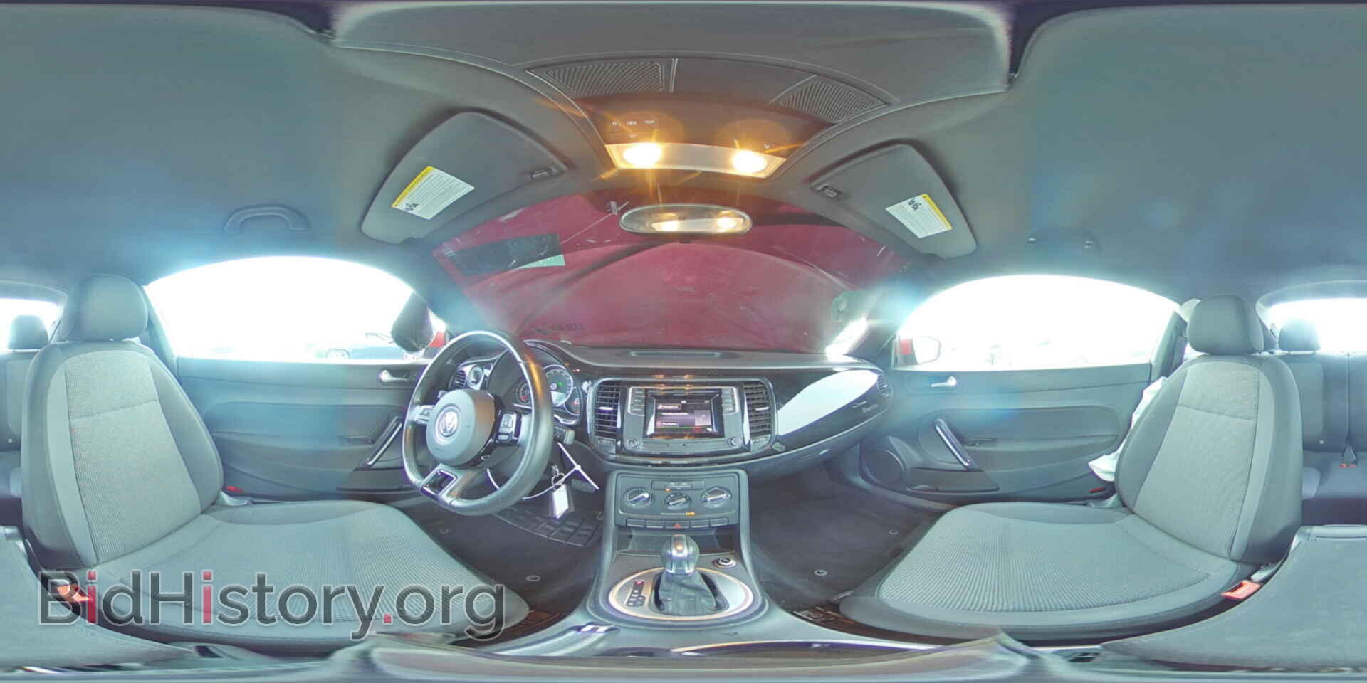 2019 VOLKSWAGEN BEETLE - VIN: 3VWFD7AT9KM710866 - Фото 14