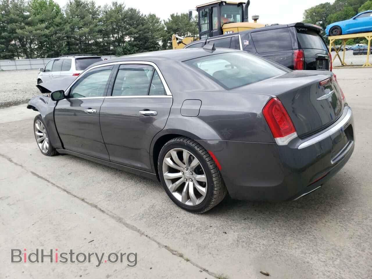 2018 CHRYSLER 300 - VIN: 2C3CCAEGXJH159643 - Фото 2