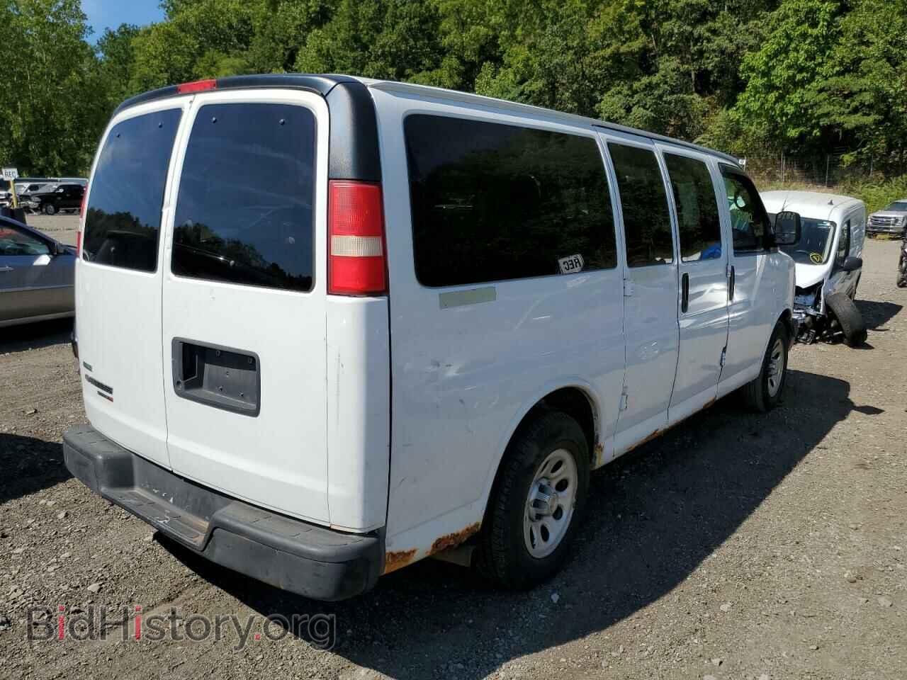 2011 CHEVROLET EXPRESS - VIN: 1GNSHBF48B1128420 - Фото 4