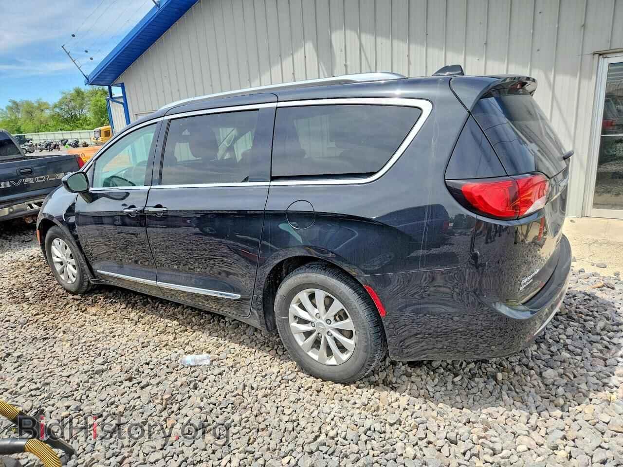 2018 CHRYSLER PACIFICA - VIN: 2C4RC1BG8JR290865 - Photo 2