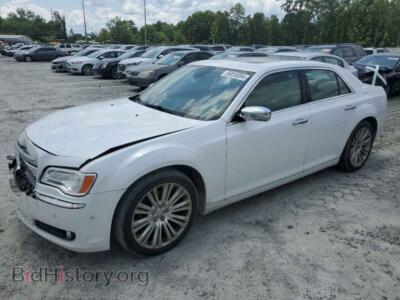 2013 Chrysler 300, белый — VIN 2C3CCAEG7DH731692, Copart