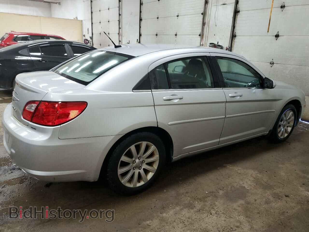 2010 CHRYSLER SEBRING - VIN: 1C3CC5FB2AN161128 - Фото 3