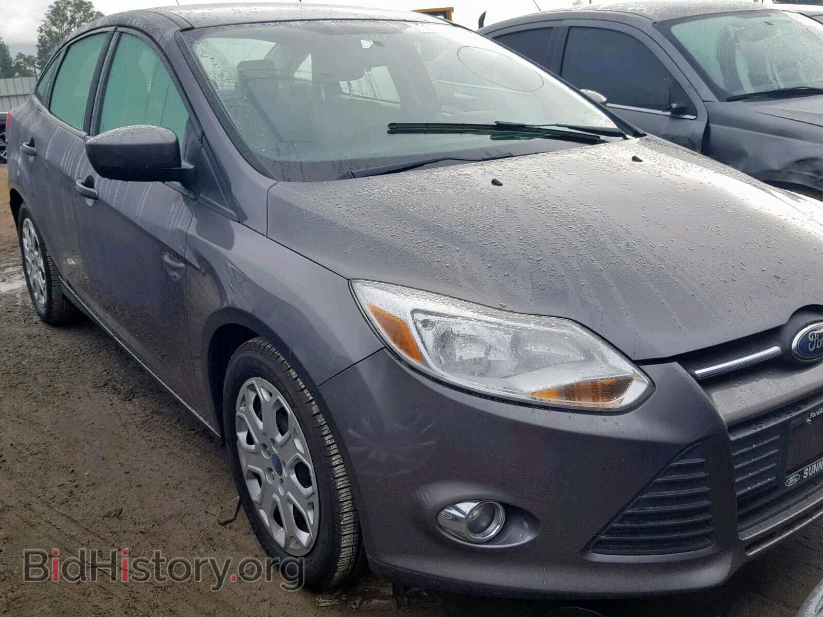 Photo 1FAHP3F26CL131127 - FORD FOCUS 2012