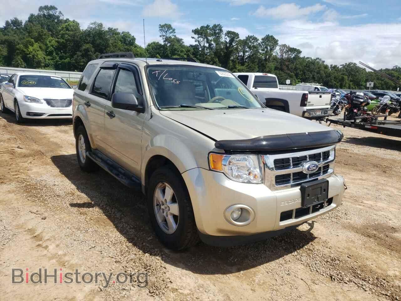 Photo 1FMCU0D76AKD16755 - FORD ESCAPE 2010