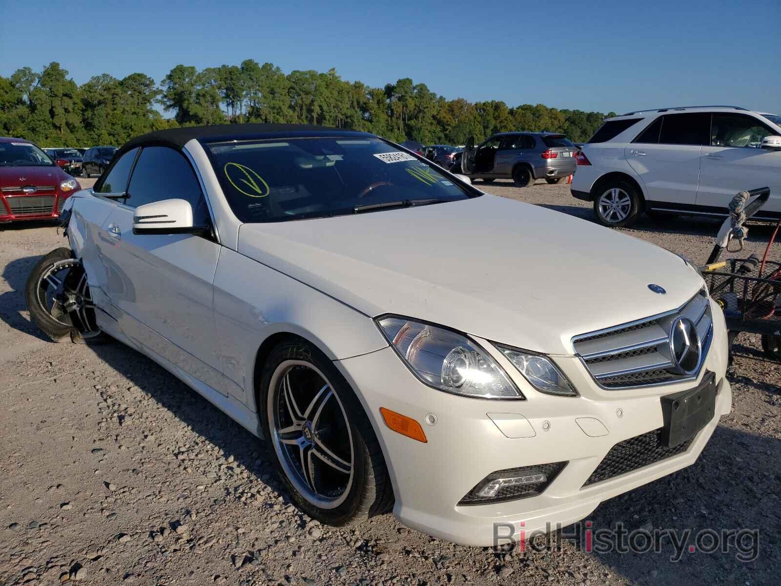 Photo WDDKK7CF6BF075934 - MERCEDES-BENZ E-CLASS 2011