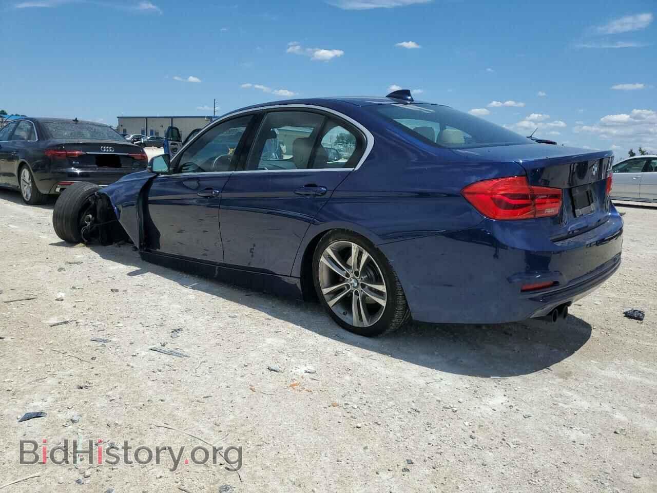 2018 BMW 3 SERIES - VIN: WBA8B9C52JEE83388 - Фото 2