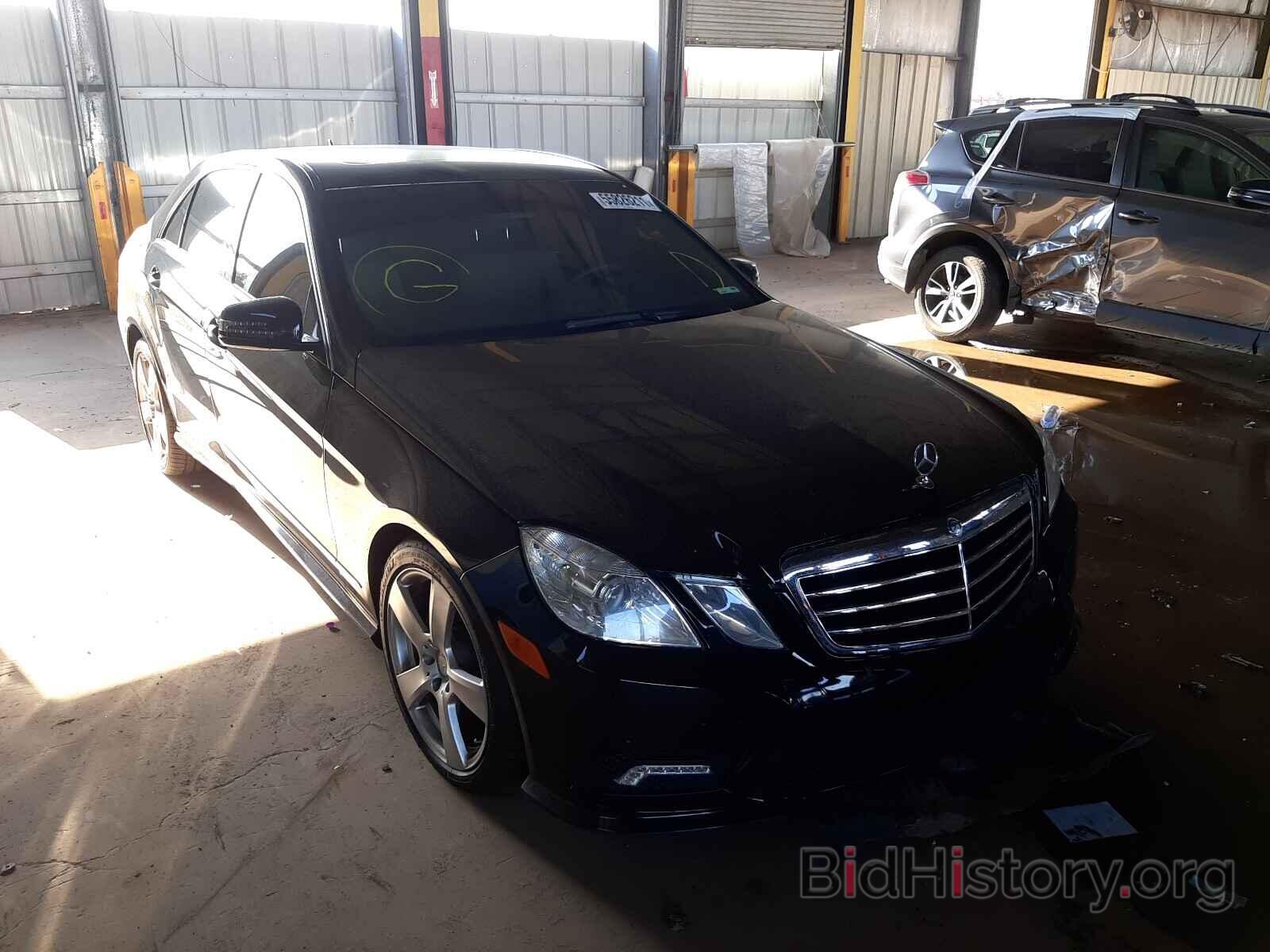 Photo WDDHF5GB1BA307170 - MERCEDES-BENZ E-CLASS 2011