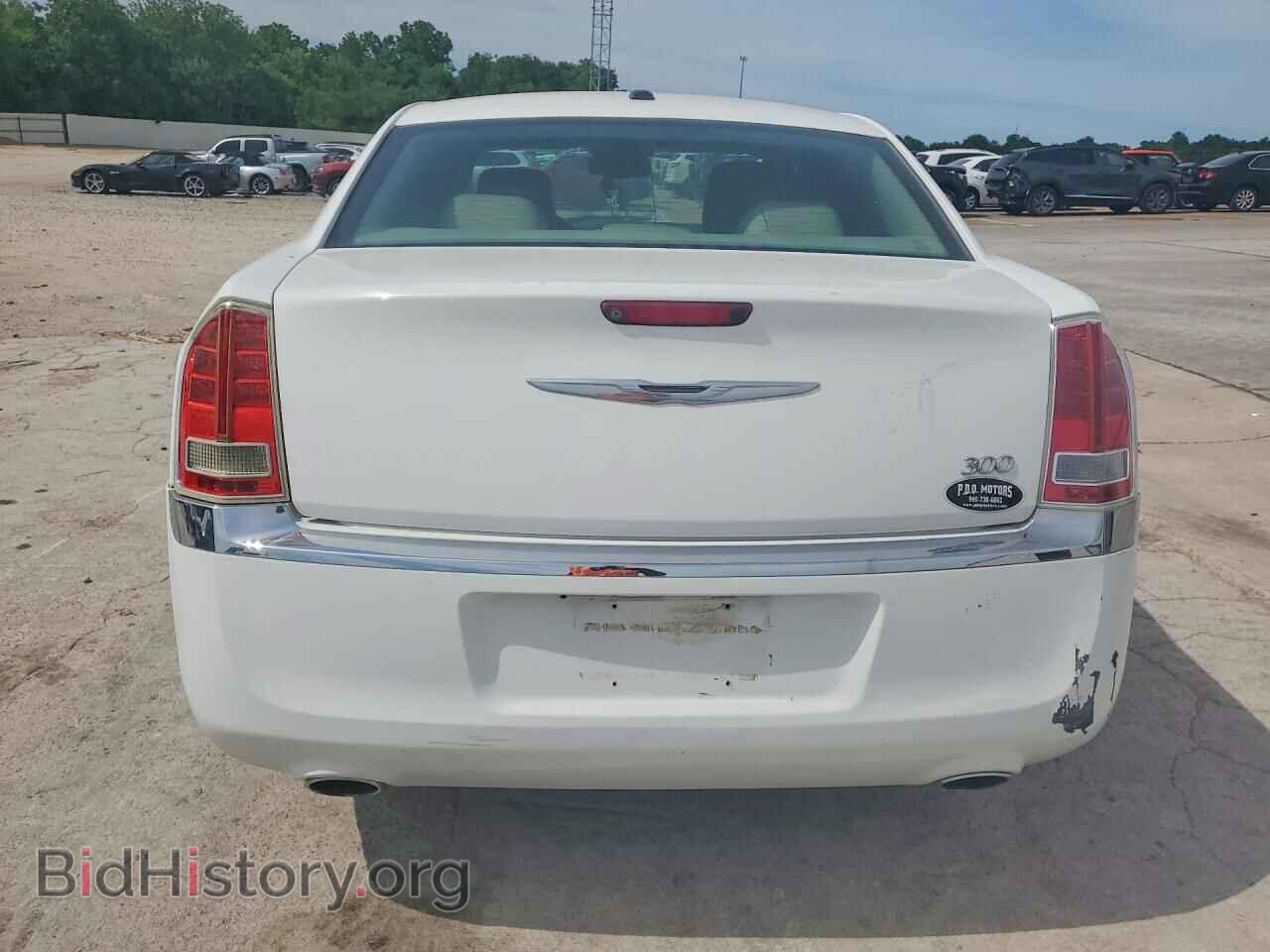 2013 CHRYSLER 300 - VIN: 2C3CCAAG6DH736050 - Фото 6