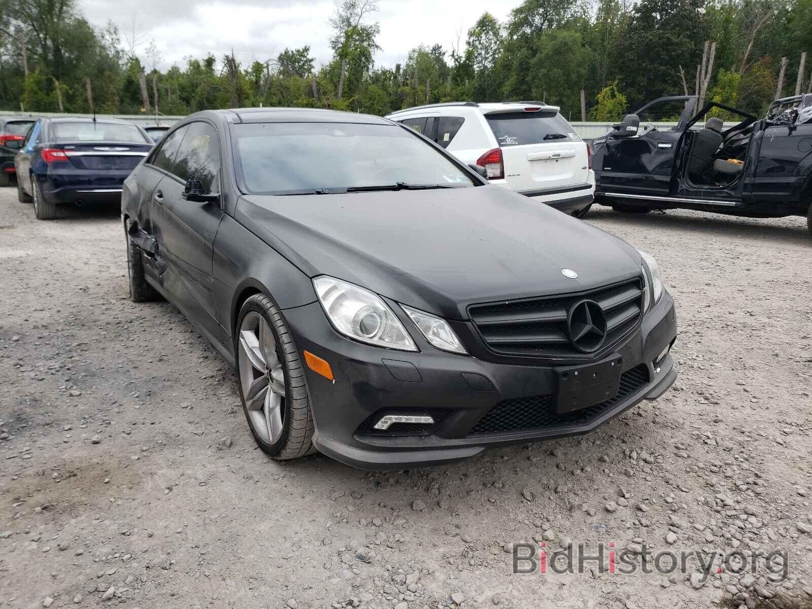 Photo WDDKJ7CB0BF117952 - MERCEDES-BENZ E-CLASS 2011