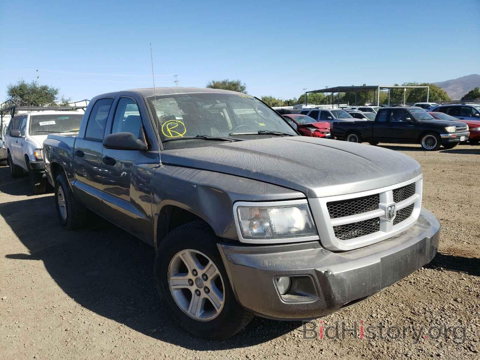 Photo 1D7RE3GK4BS534147 - DODGE DAKOTA 2011