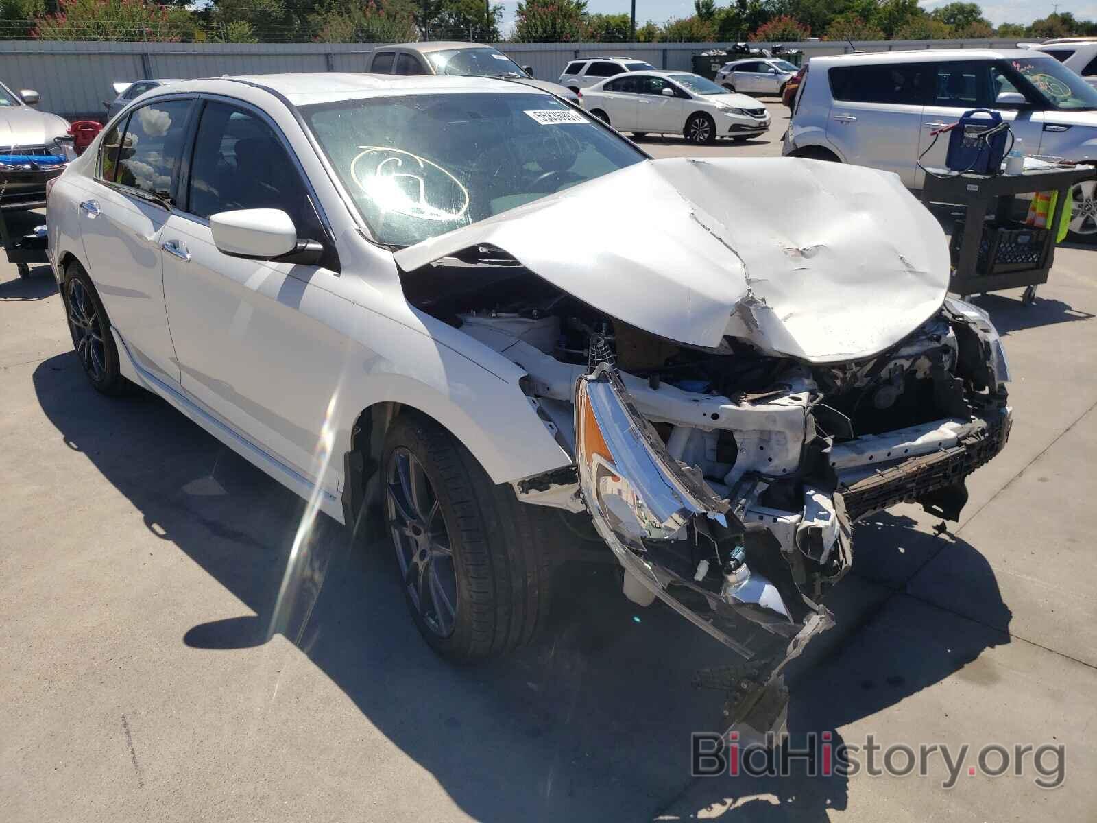 Photo 1HGCR2F10HA103361 - HONDA ACCORD 2017